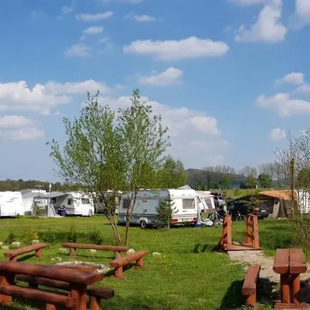 Camper Park Фермерский дом