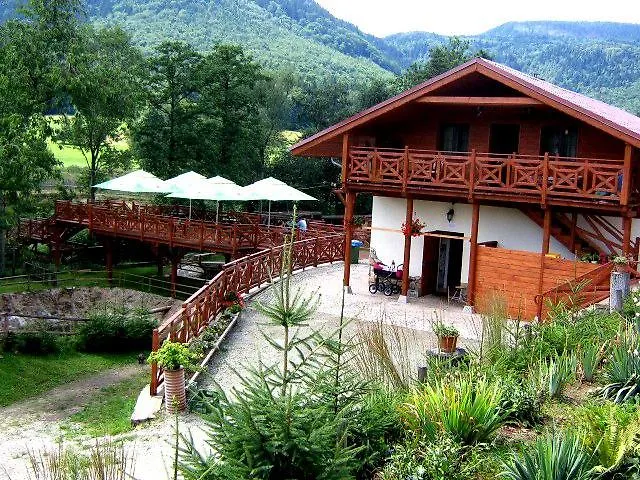 مزرعة للإقامة Camper Park - I *